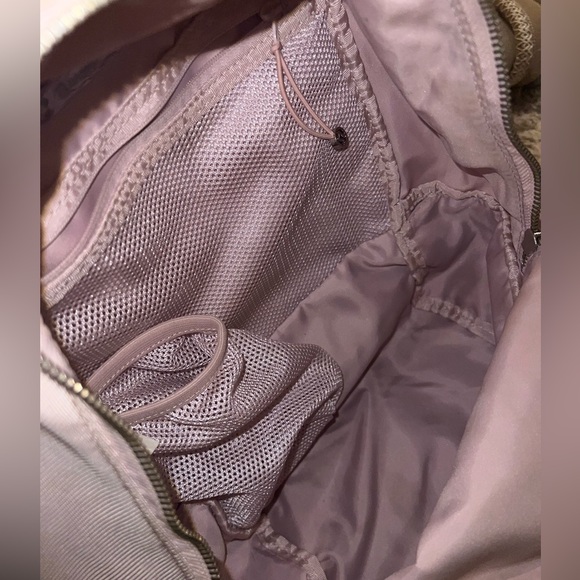 Lululemon backpack CITY ADVENTURER BACKPACK *MINI 11L - Picture 3 of 7
